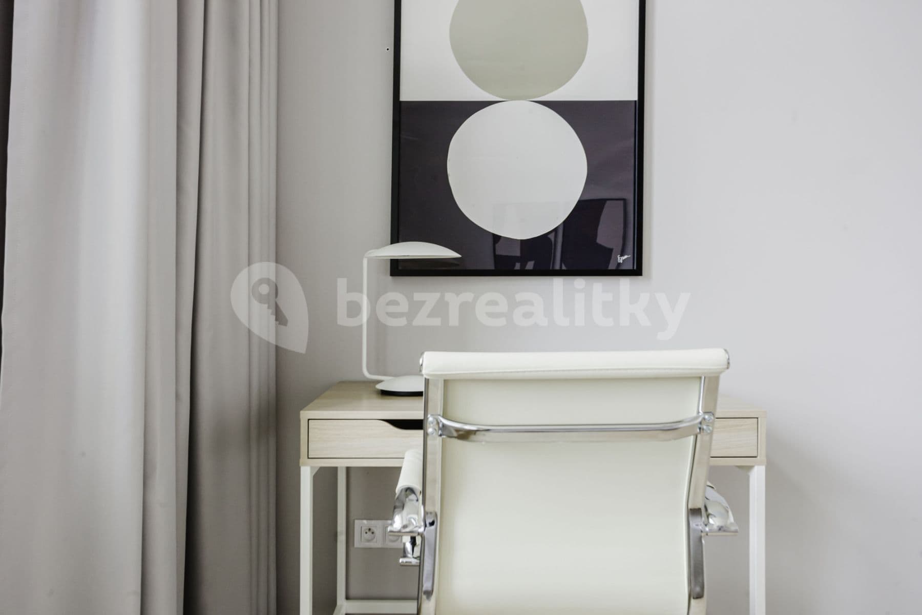 Pronájem bytu  49 m², Chodská, Praha, Praha