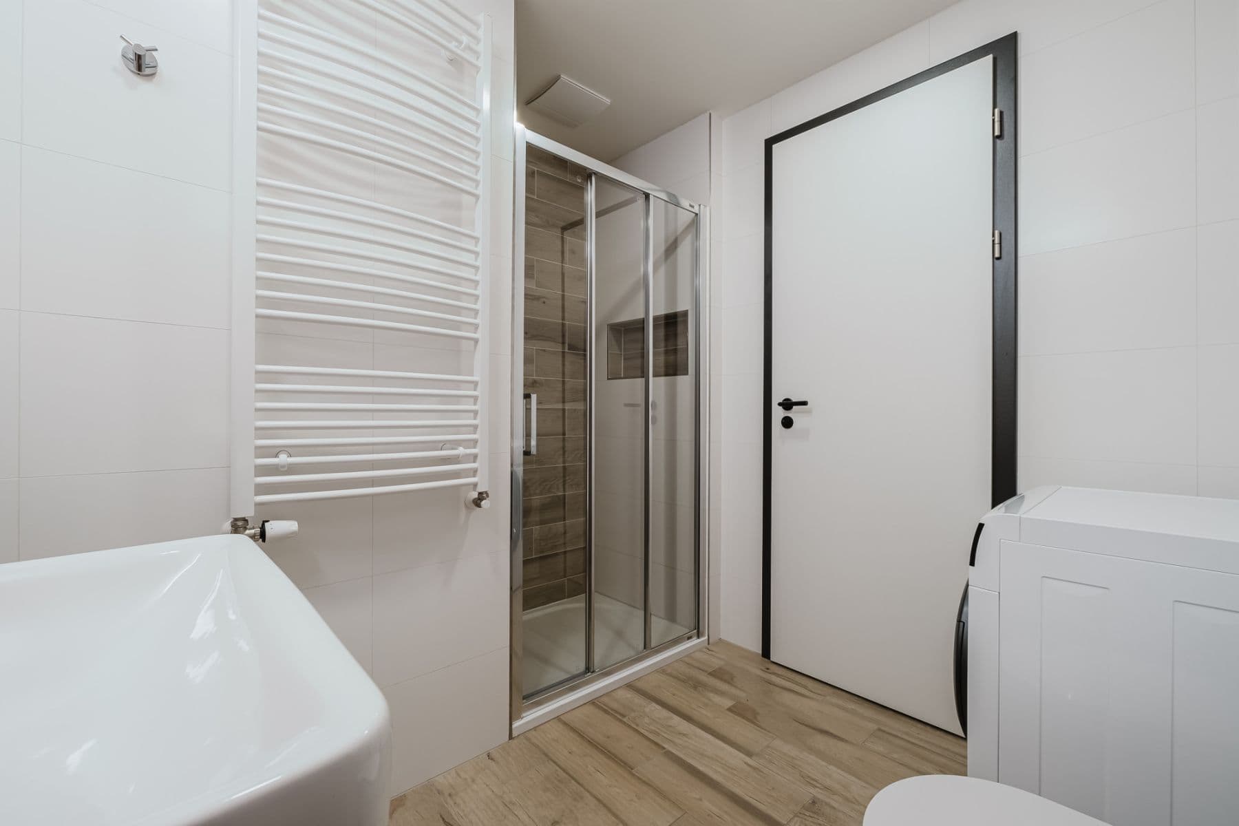 Pronájem bytu  54 m², Vrbenského, Praha, Praha