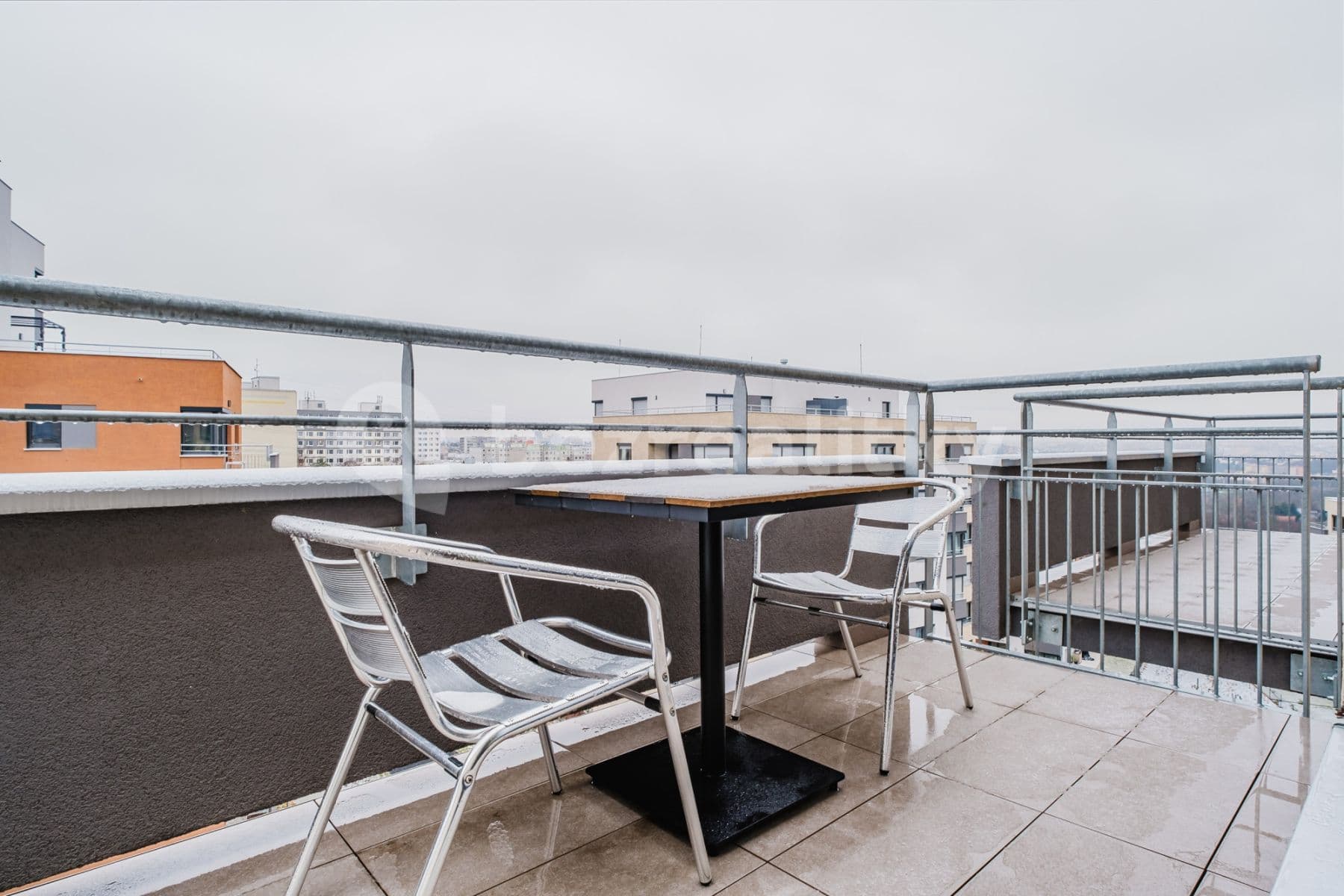Pronájem bytu  44 m², Drahňovická, Praha, Praha