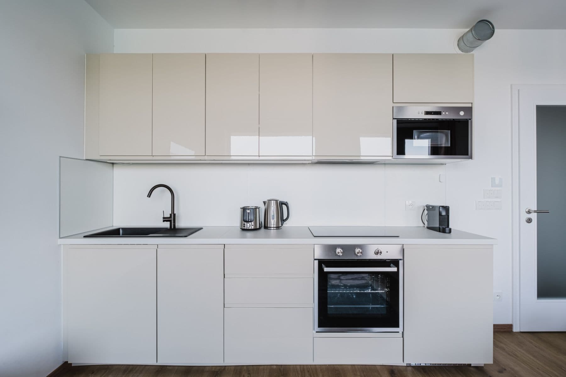 Pronájem bytu  32 m², Olgy Havlové, Praha, Praha