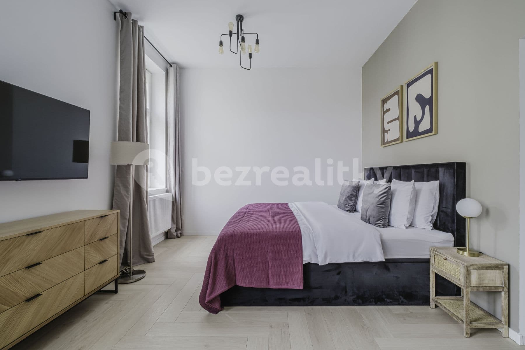 Pronájem bytu  36 m², Bořivojova, Praha, Praha