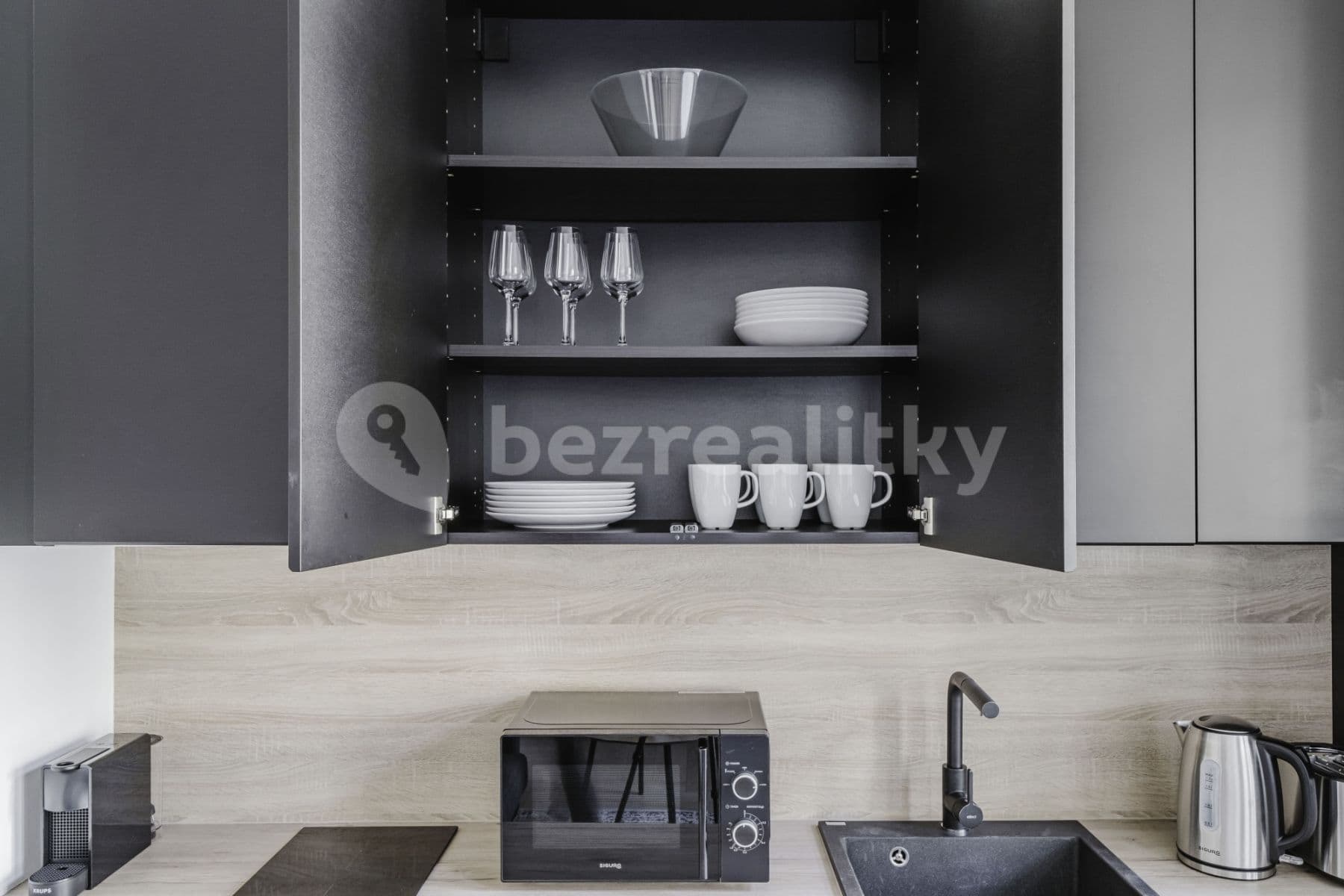 Pronájem bytu  36 m², Bořivojova, Praha, Praha