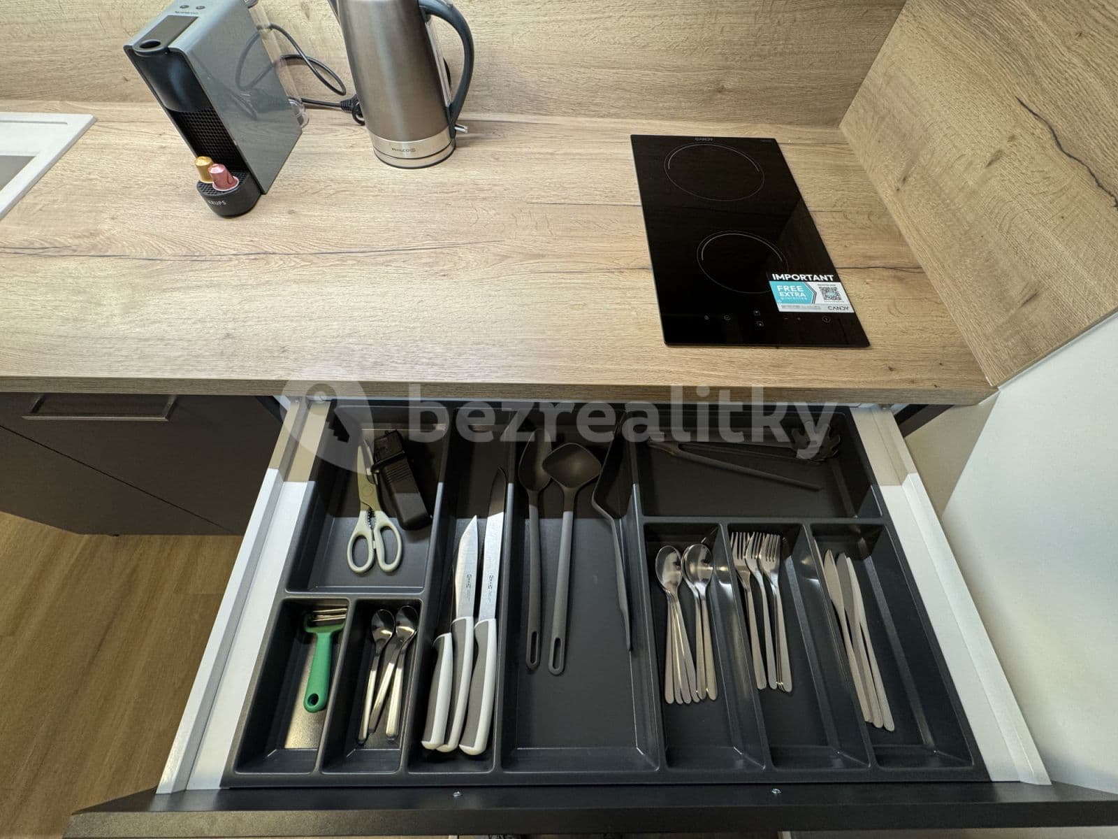 Pronájem bytu  36 m², Tetauerova, Praha, Praha
