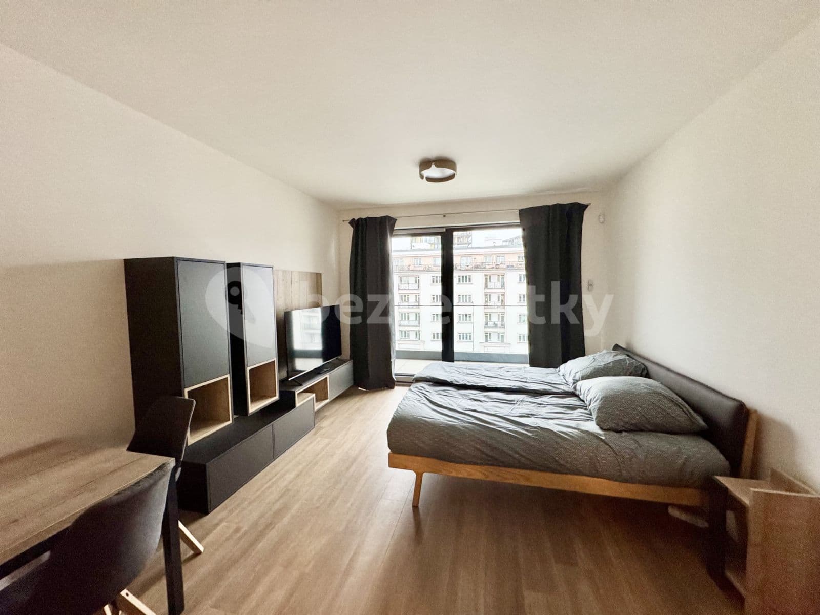 Pronájem bytu  36 m², Tetauerova, Praha, Praha