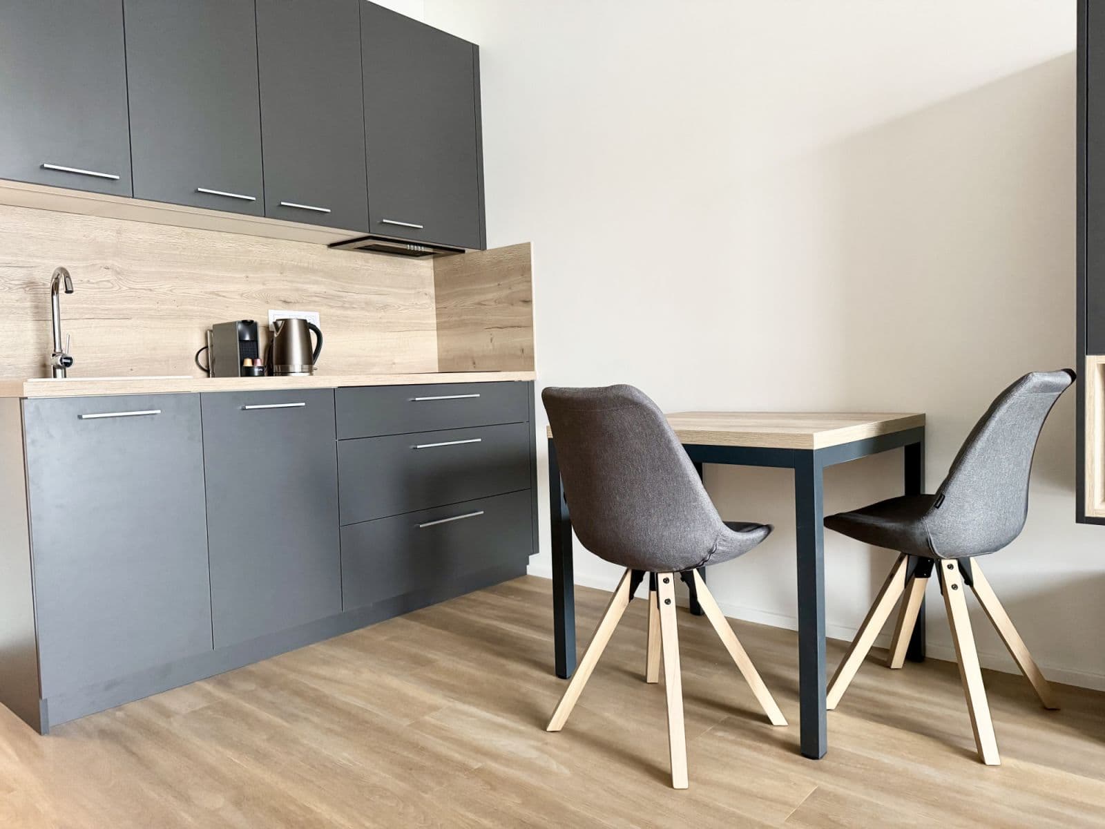 Pronájem bytu  36 m², Tetauerova, Praha, Praha
