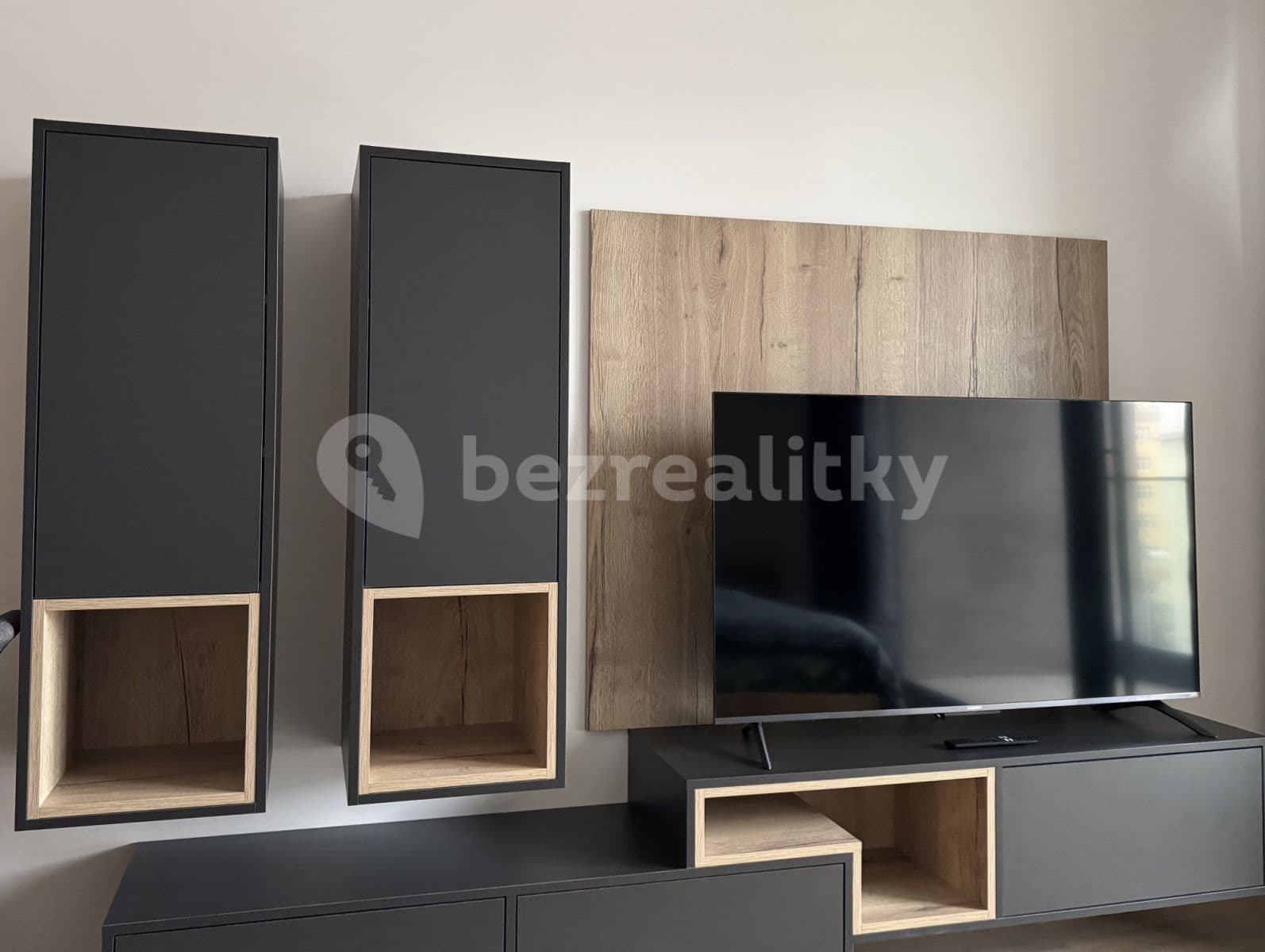 Pronájem bytu  36 m², Tetauerova, Praha, Praha