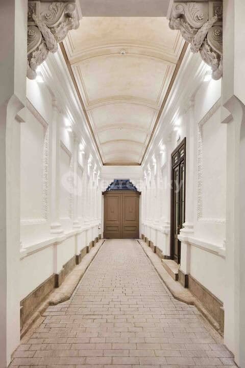 Pronájem bytu  40 m², Dlážděná, Praha, Praha