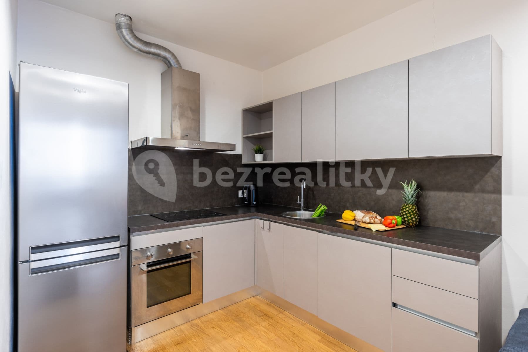 Pronájem bytu 4+1 96 m², Sokolovská, Praha, Praha