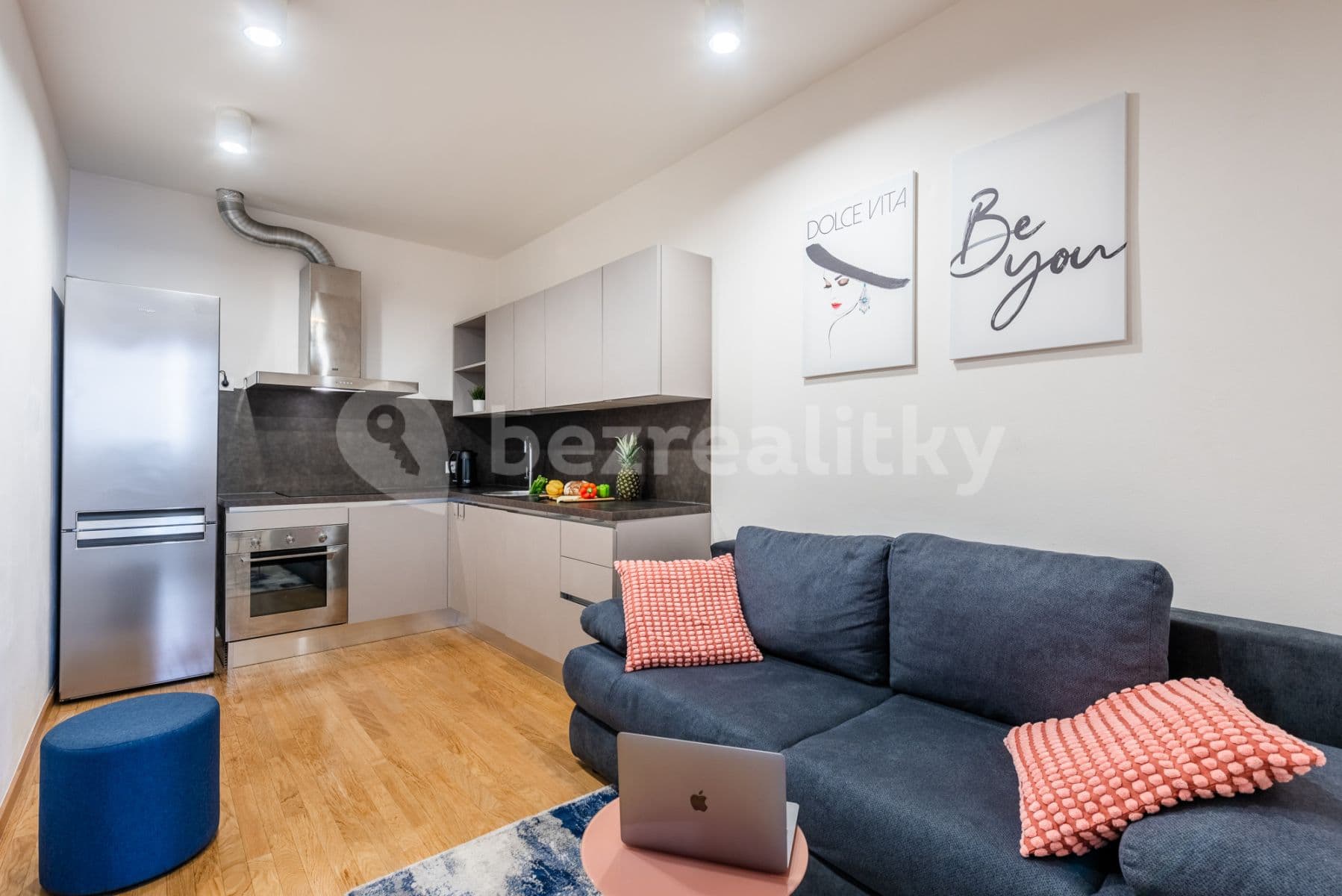 Pronájem bytu 4+1 96 m², Sokolovská, Praha, Praha