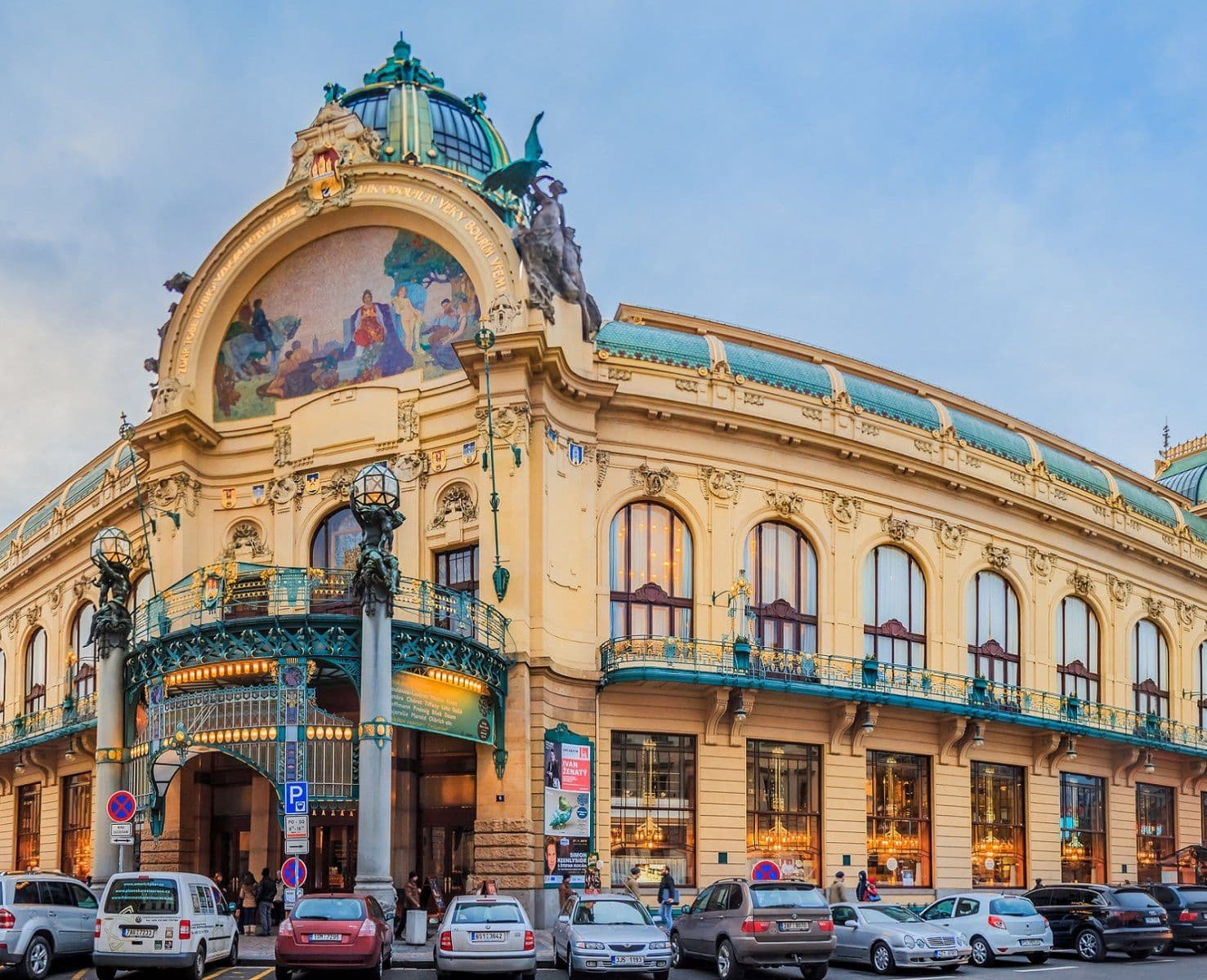 Pronájem bytu  98 m², Křižíkova a, Praha, Praha