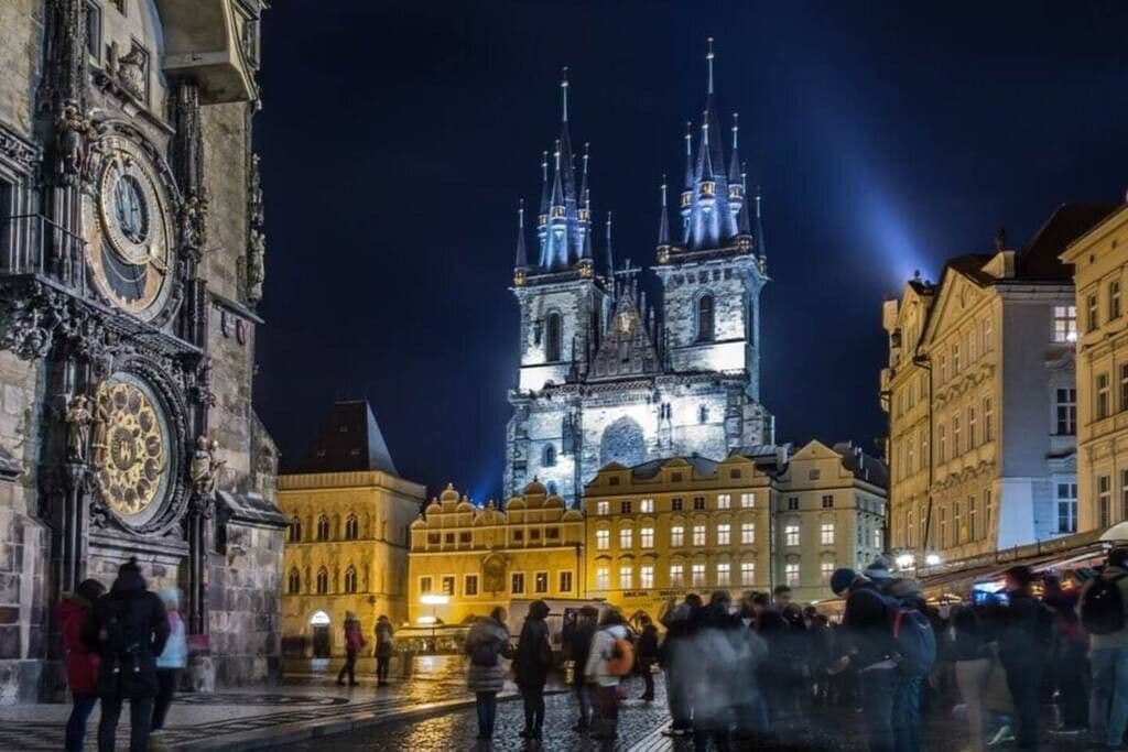 Pronájem bytu  70 m², Křižíkova, Praha, Praha