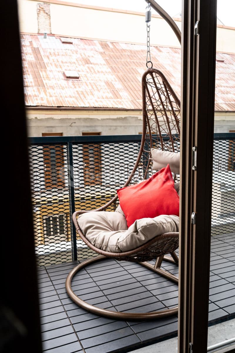 Pronájem bytu  70 m², Křižíkova, Praha, Praha
