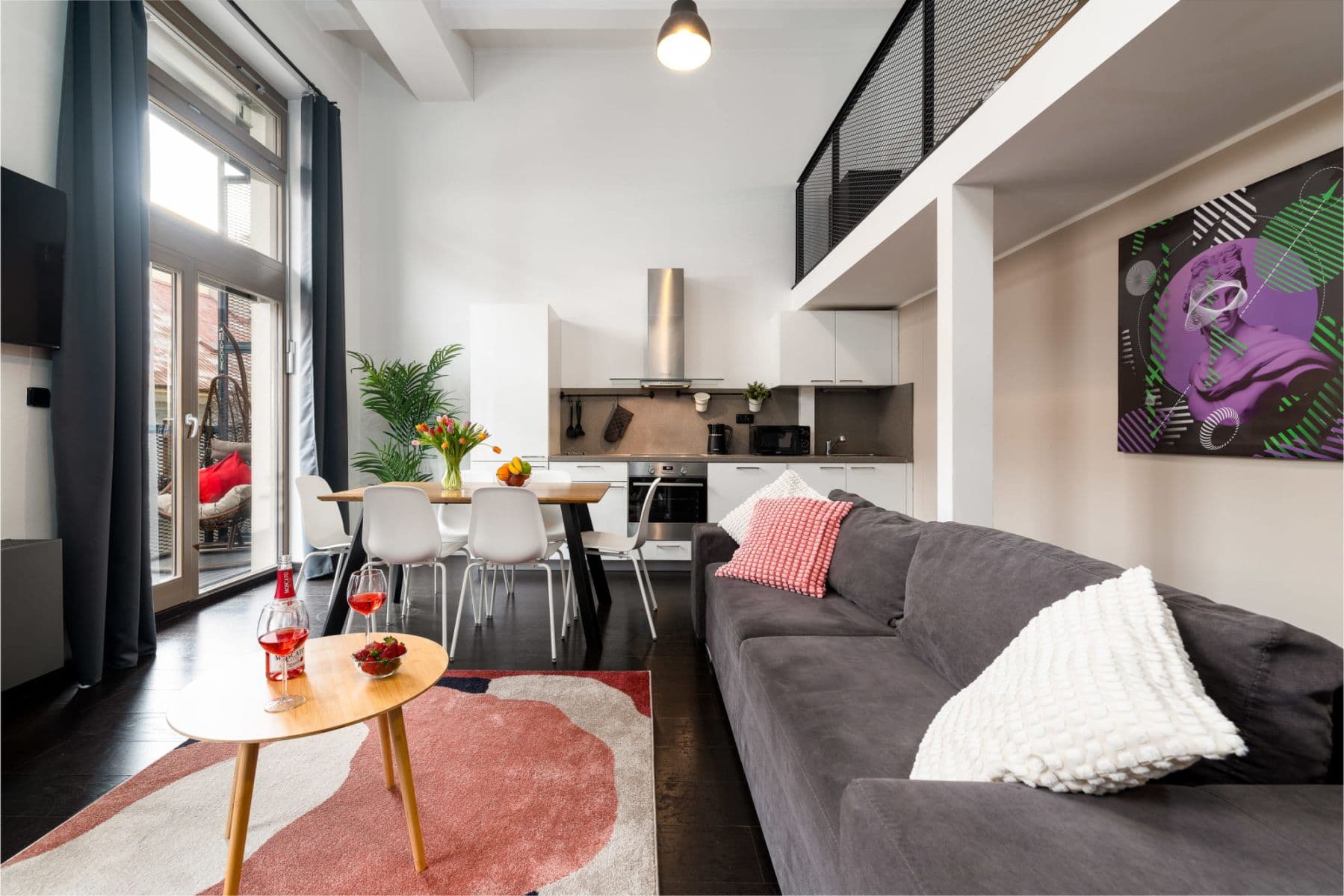 Pronájem bytu  70 m², Křižíkova, Praha, Praha