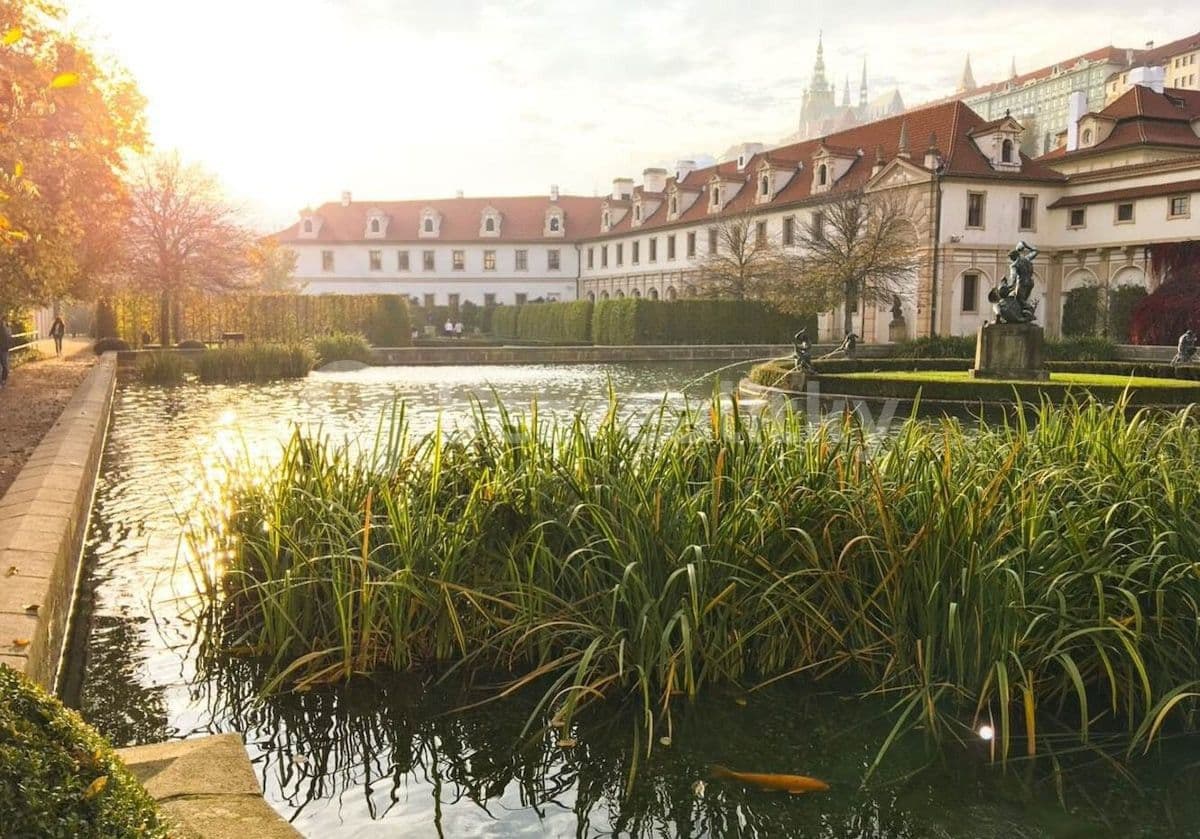 Pronájem bytu  150 m², Křižíkova, Praha, Praha