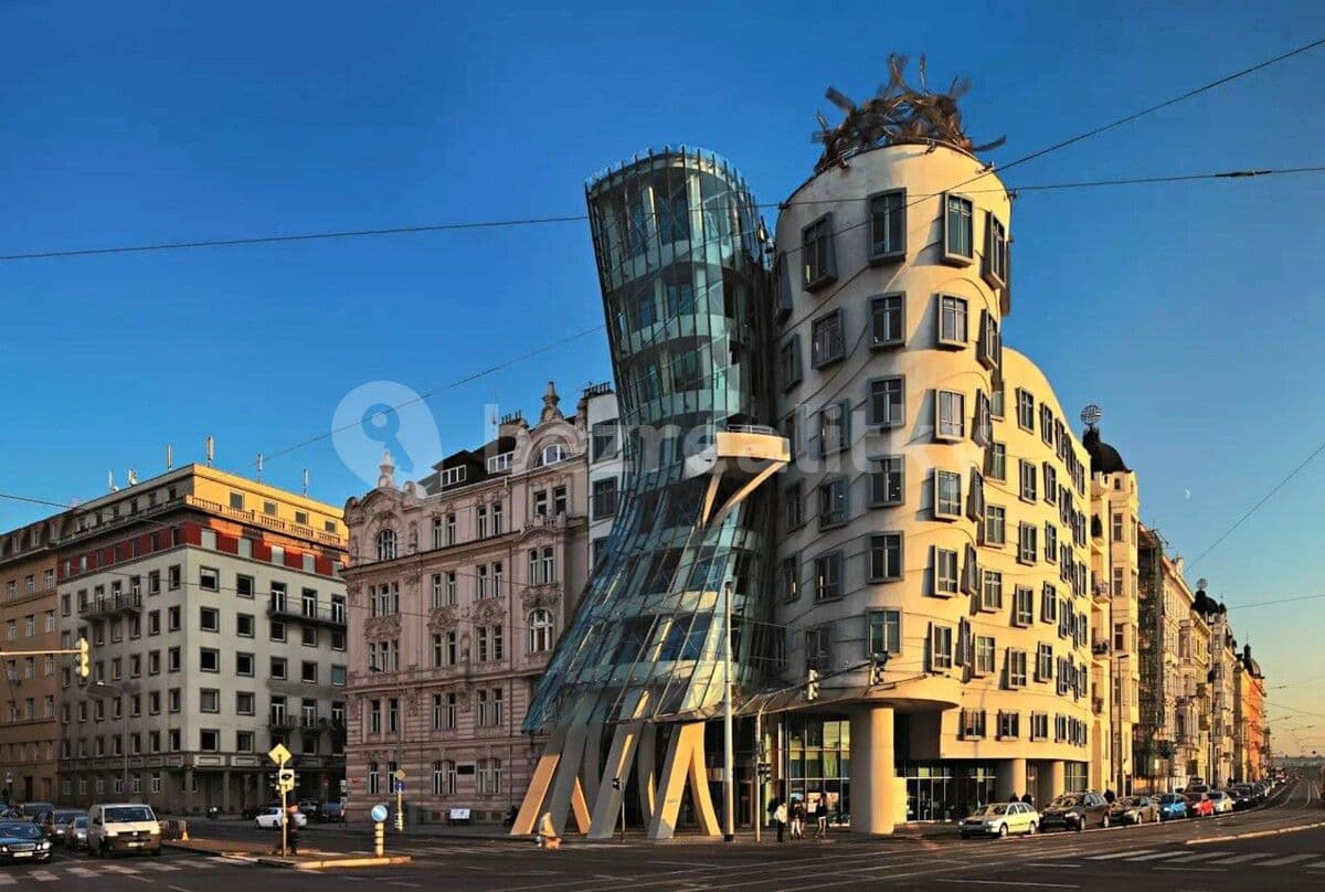 Pronájem bytu  150 m², Křižíkova, Praha, Praha