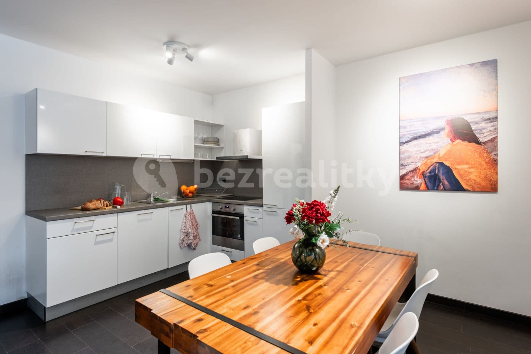 Pronájem bytu  150 m², Křižíkova, Praha, Praha