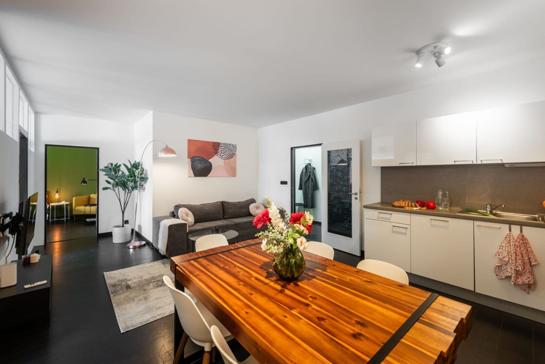 Pronájem bytu  150 m², Křižíkova, Praha, Praha