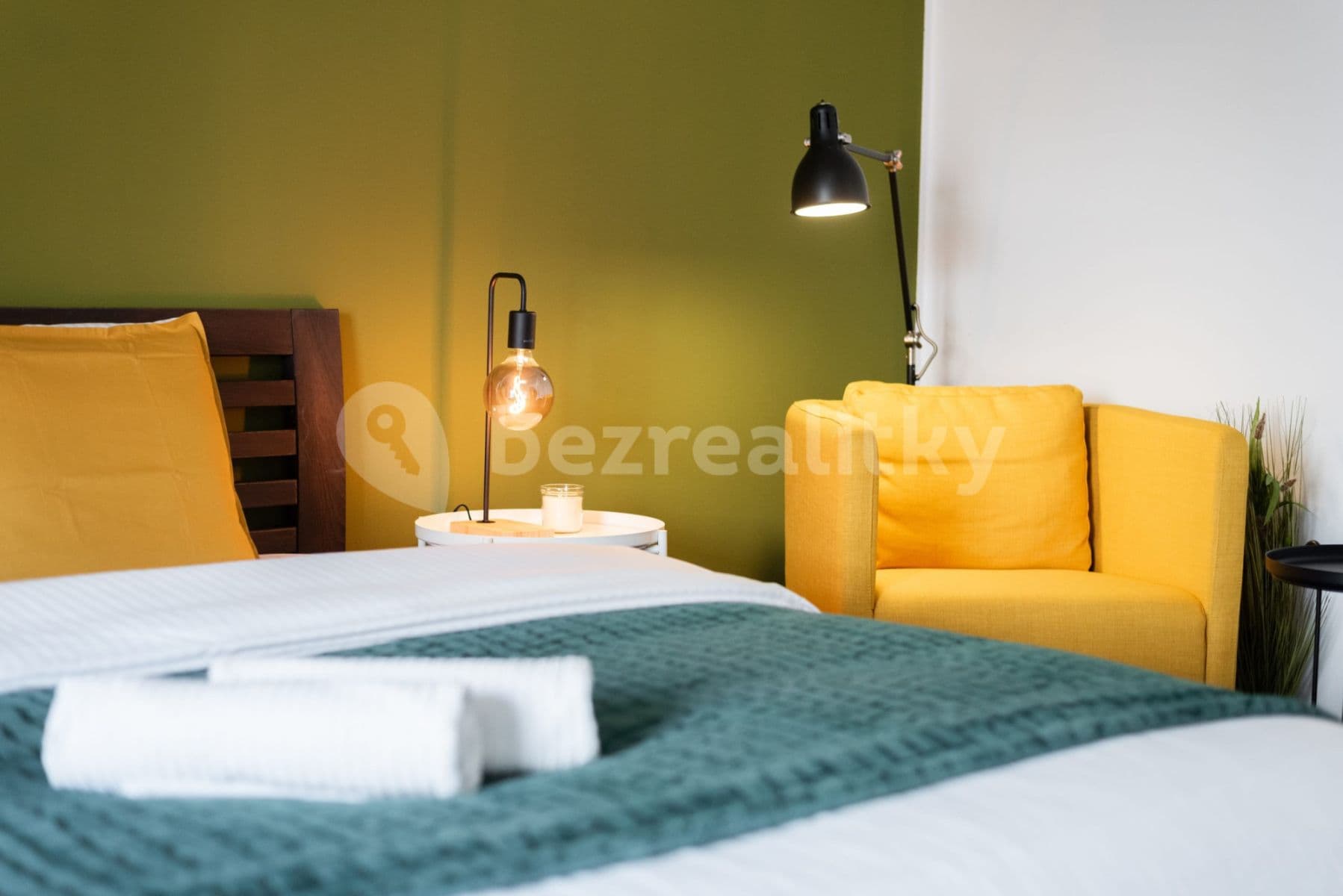 Pronájem bytu  150 m², Křižíkova, Praha, Praha