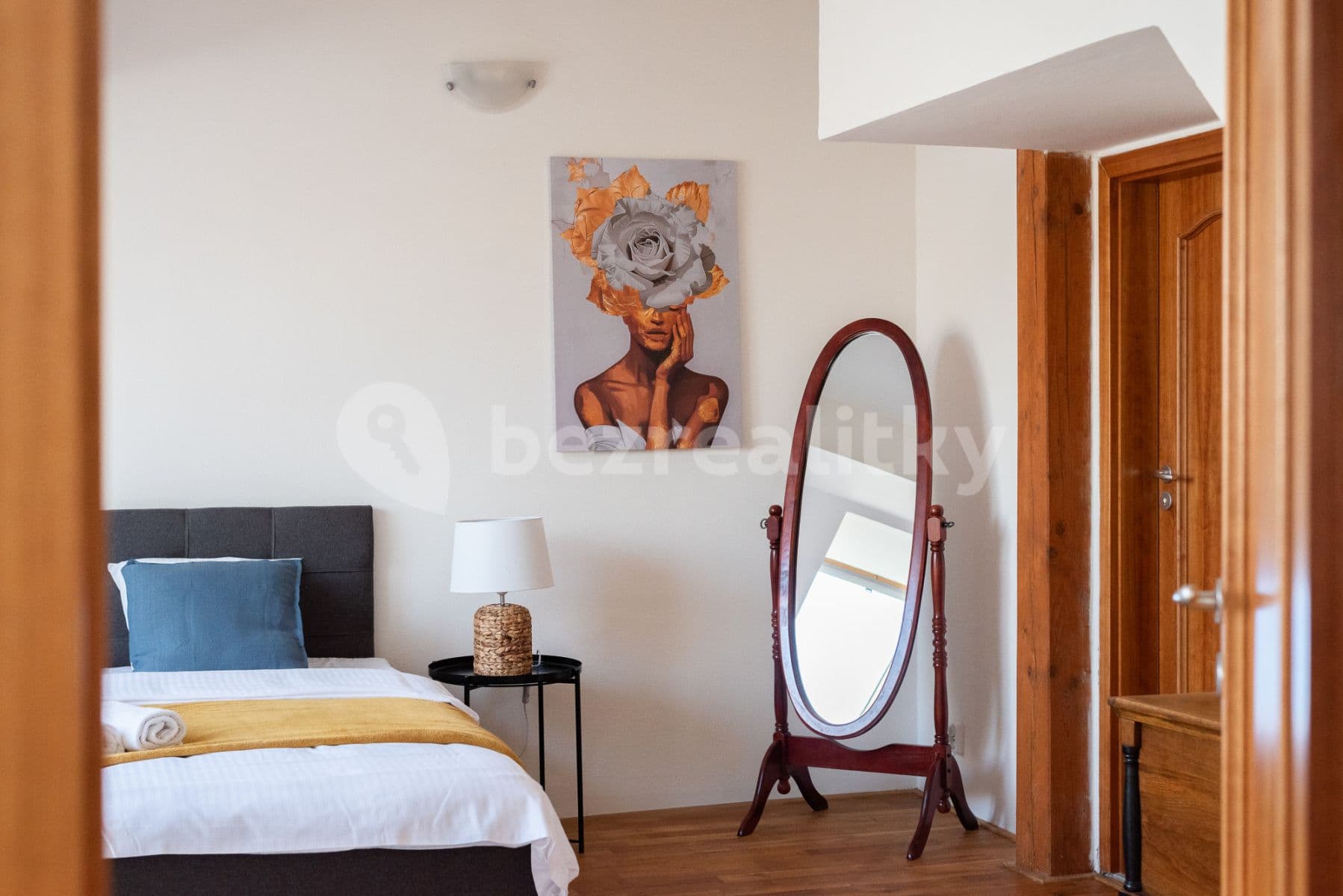 Pronájem bytu  150 m², Řeznická, Praha, Praha