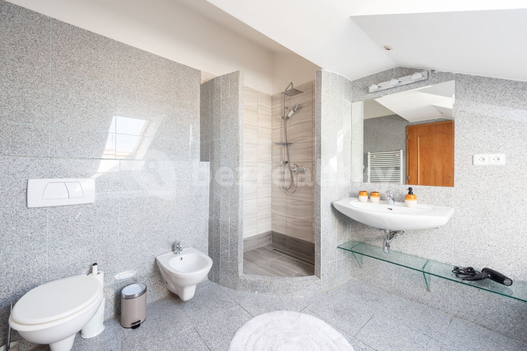 Pronájem bytu  150 m², Řeznická, Praha, Praha