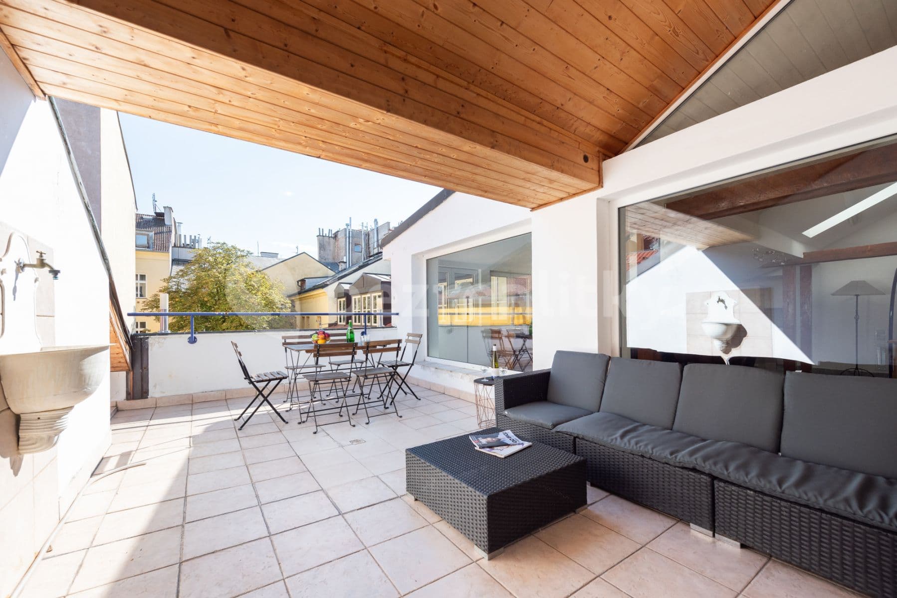 Pronájem bytu  150 m², Řeznická, Praha, Praha