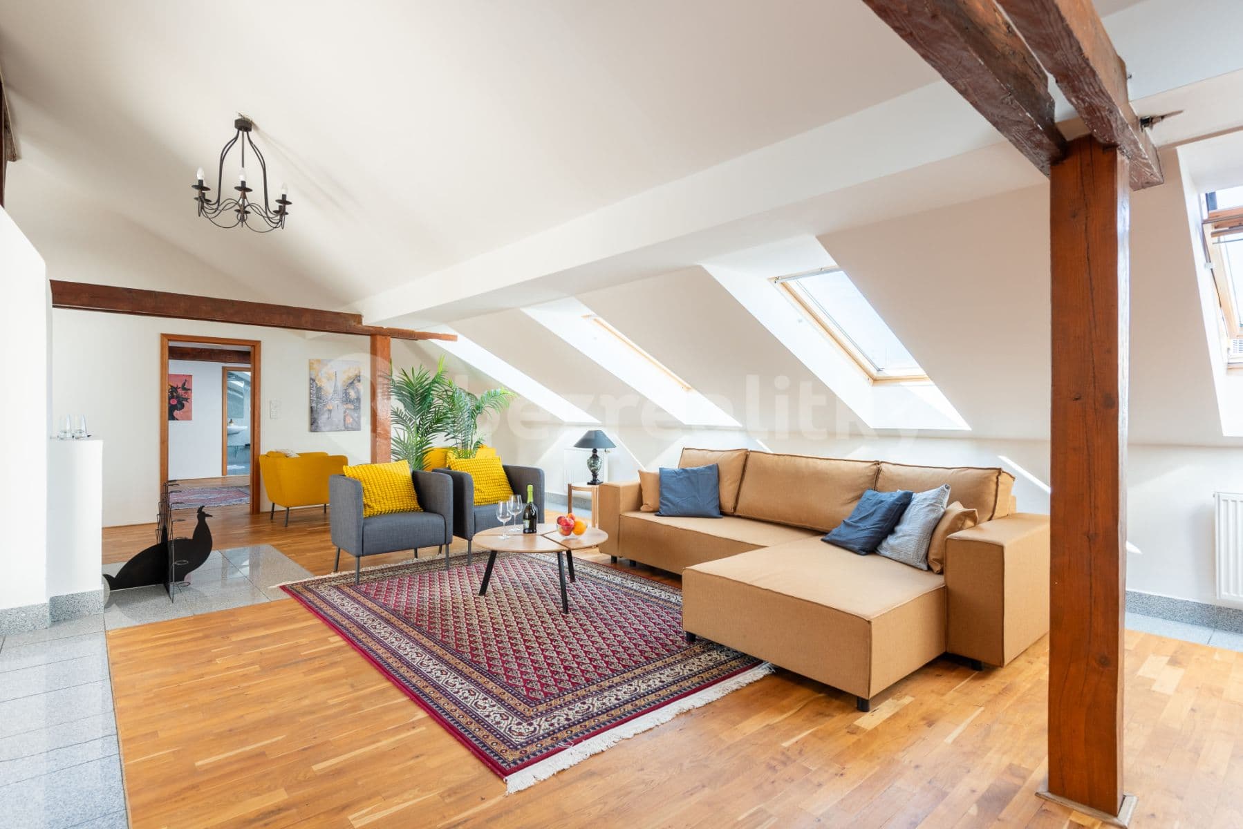 Pronájem bytu  150 m², Řeznická, Praha, Praha