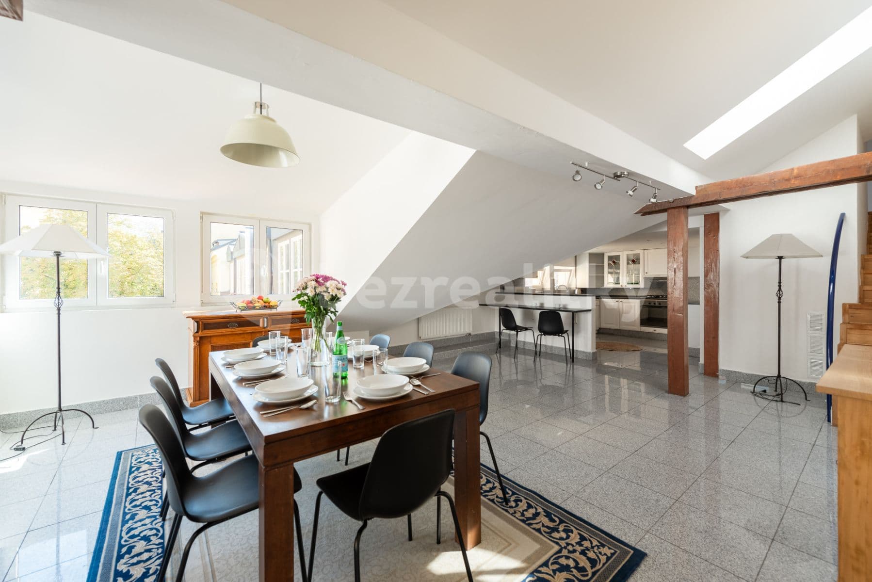 Pronájem bytu  150 m², Řeznická, Praha, Praha