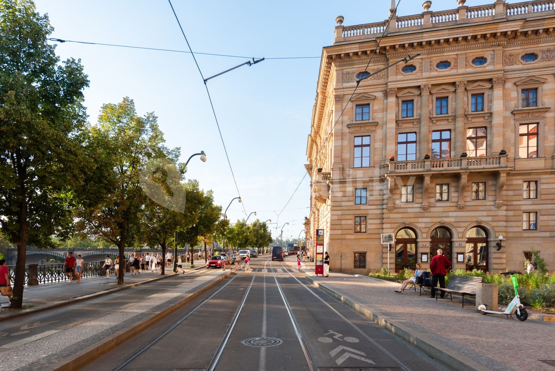 Pronájem bytu  80 m², Pštrossova, Praha, Praha