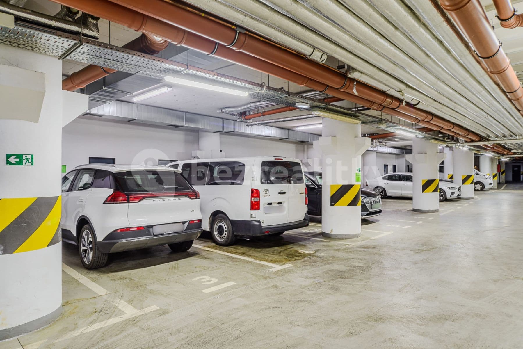 Pronájem bytu  95 m², Křižíkova, Praha, Praha