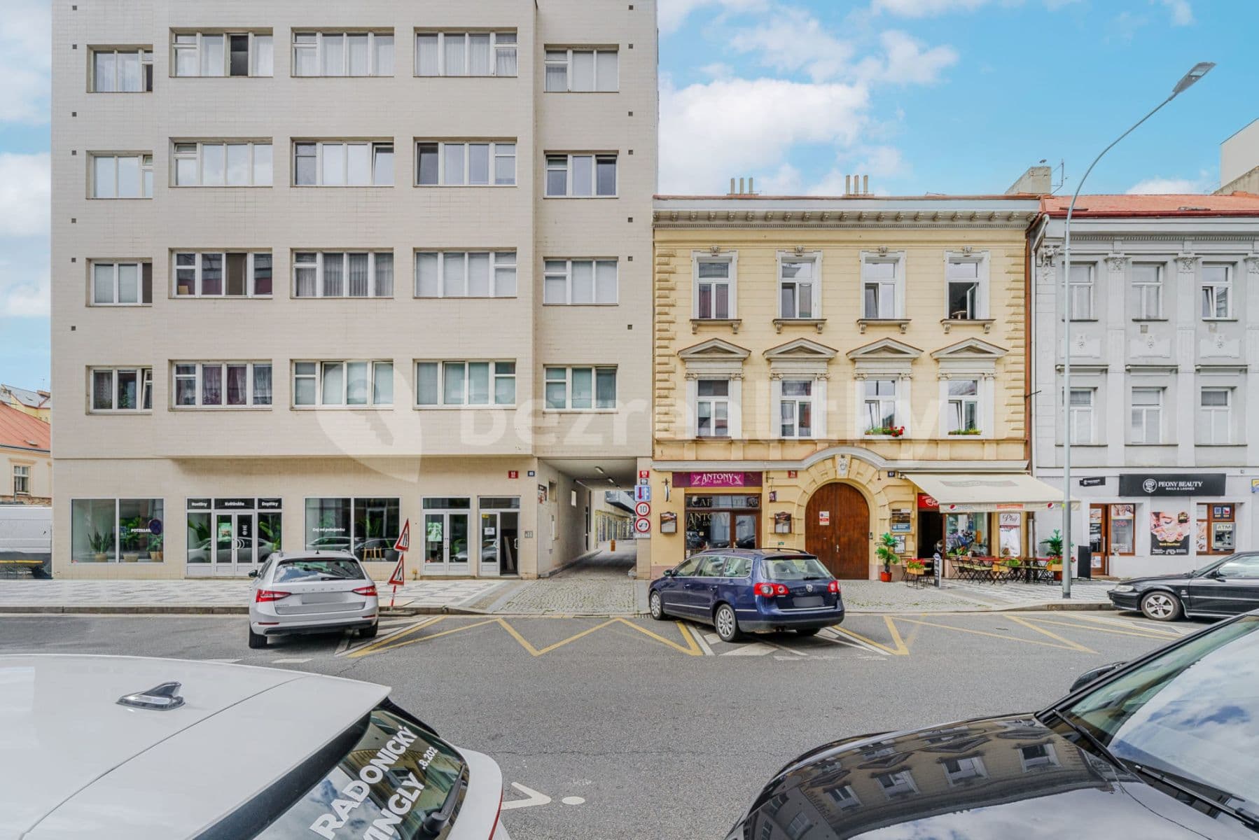 Pronájem bytu  95 m², Křižíkova, Praha, Praha