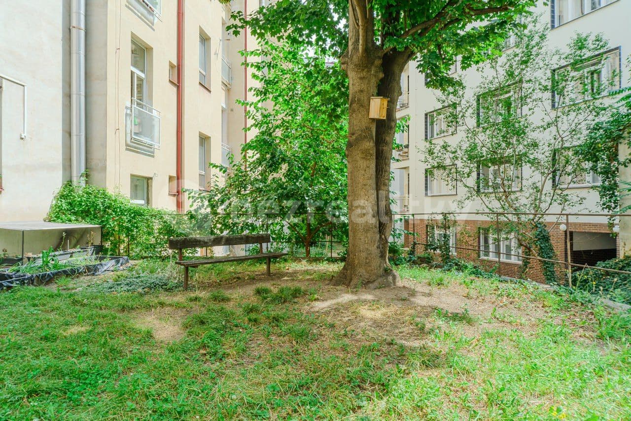 Pronájem bytu  100 m², Londýnská, Praha, Praha