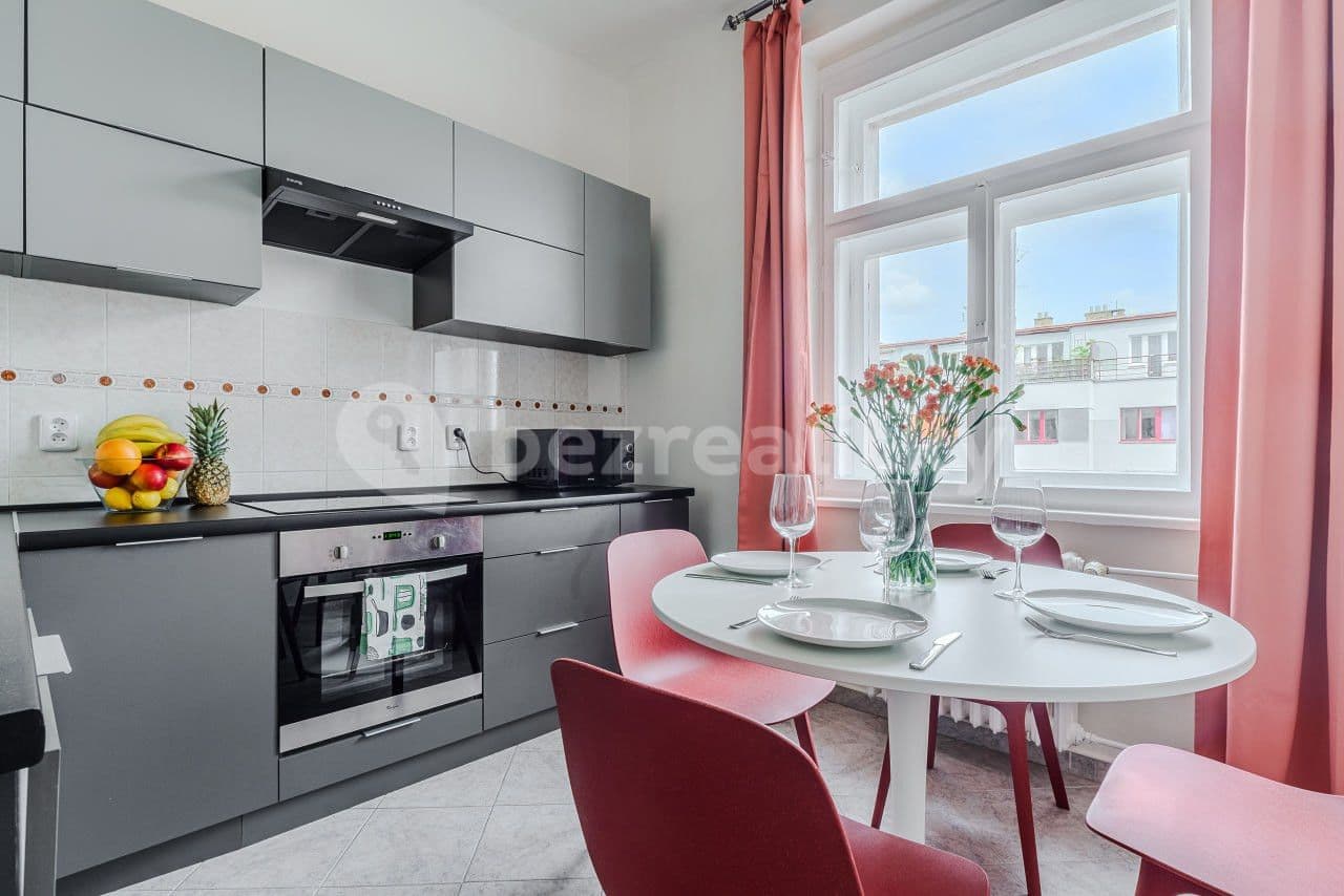 Pronájem bytu  100 m², Londýnská, Praha, Praha