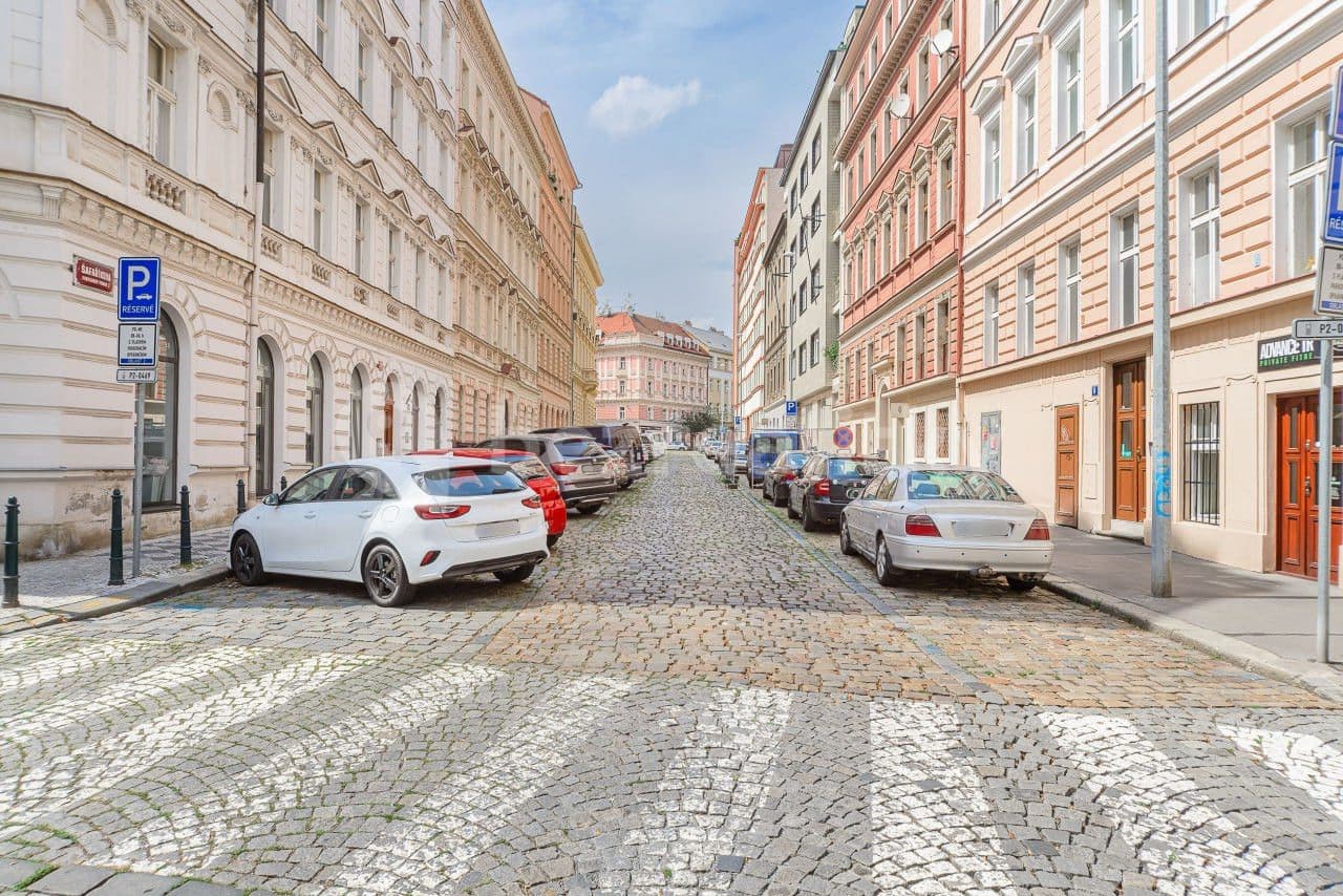 Pronájem bytu  100 m², Londýnská, Praha, Praha