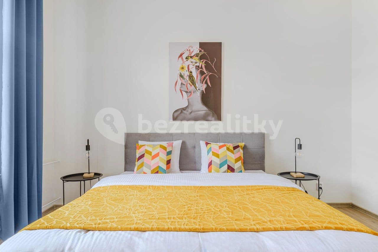 Pronájem bytu  100 m², Londýnská, Praha, Praha