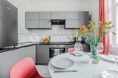 Pronájem bytu  100 m², Londýnská, Praha, Praha