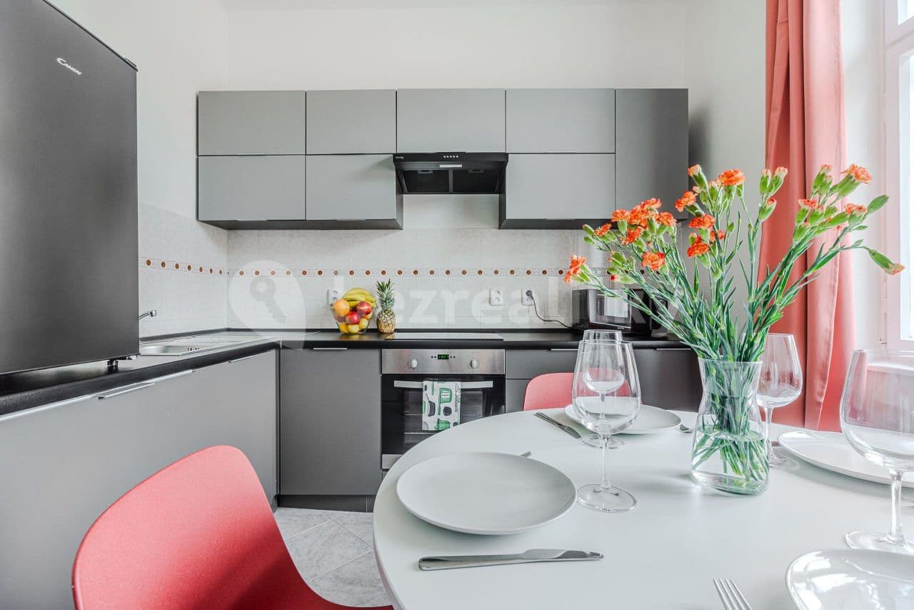 Pronájem bytu  100 m², Londýnská, Praha, Praha