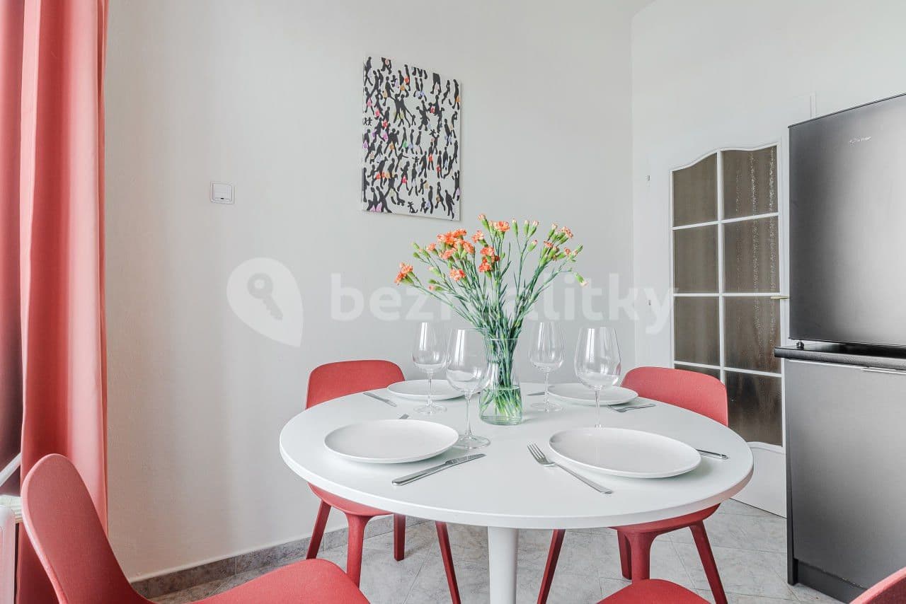 Pronájem bytu  100 m², Londýnská, Praha, Praha