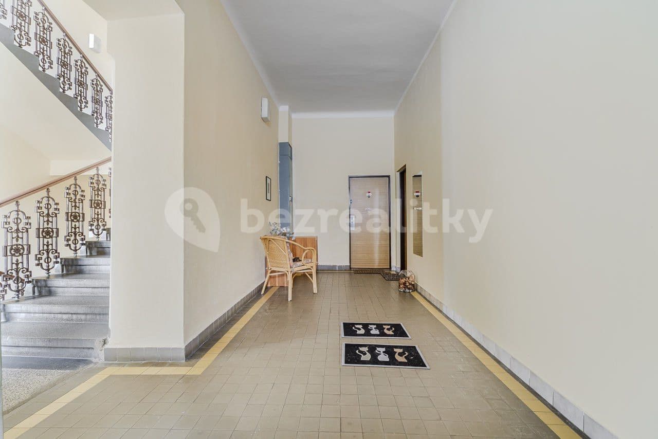 Pronájem bytu  100 m², Londýnská, Praha, Praha