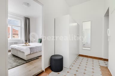 Pronájem bytu  100 m², Londýnská, Praha, Praha