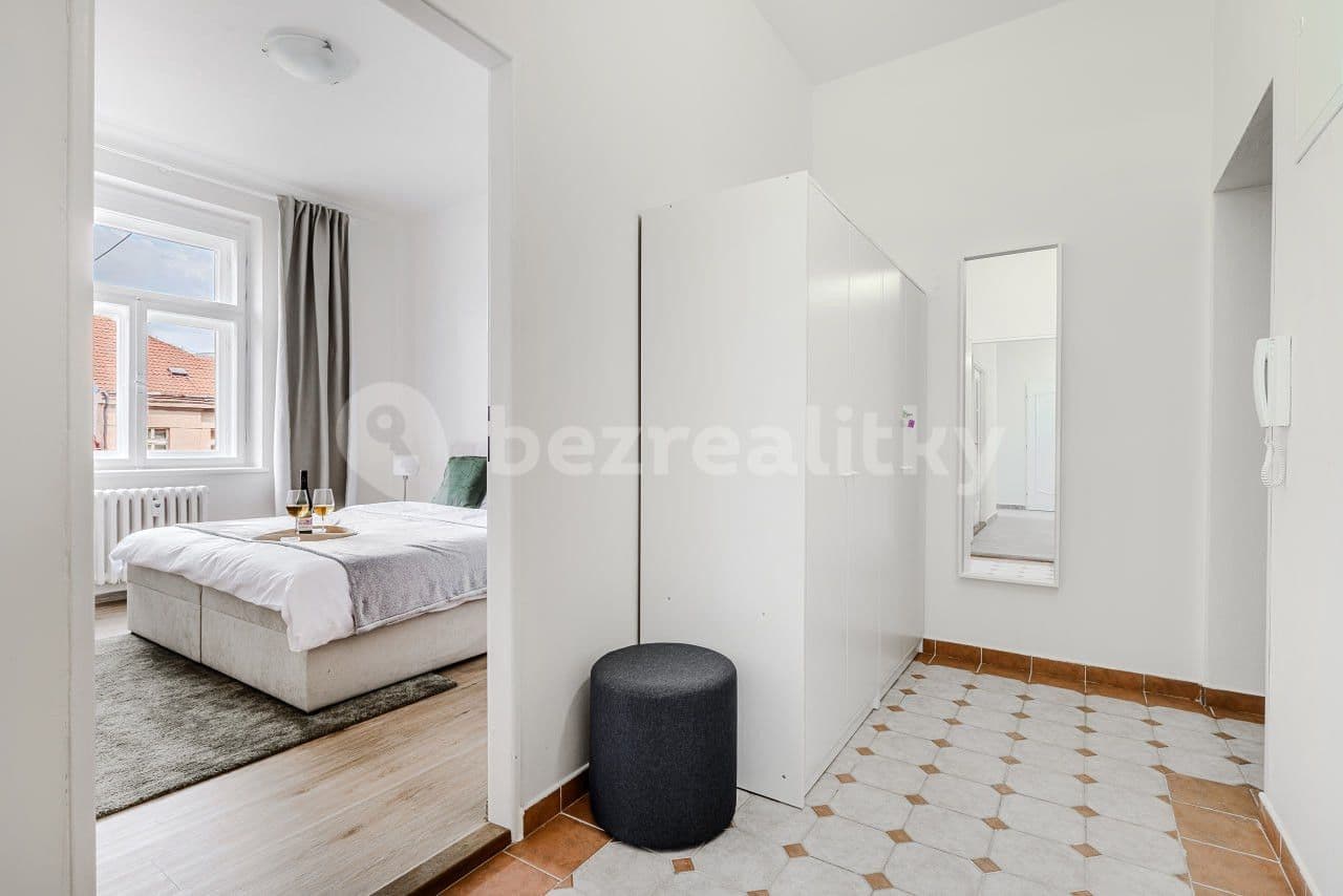 Pronájem bytu  100 m², Londýnská, Praha, Praha