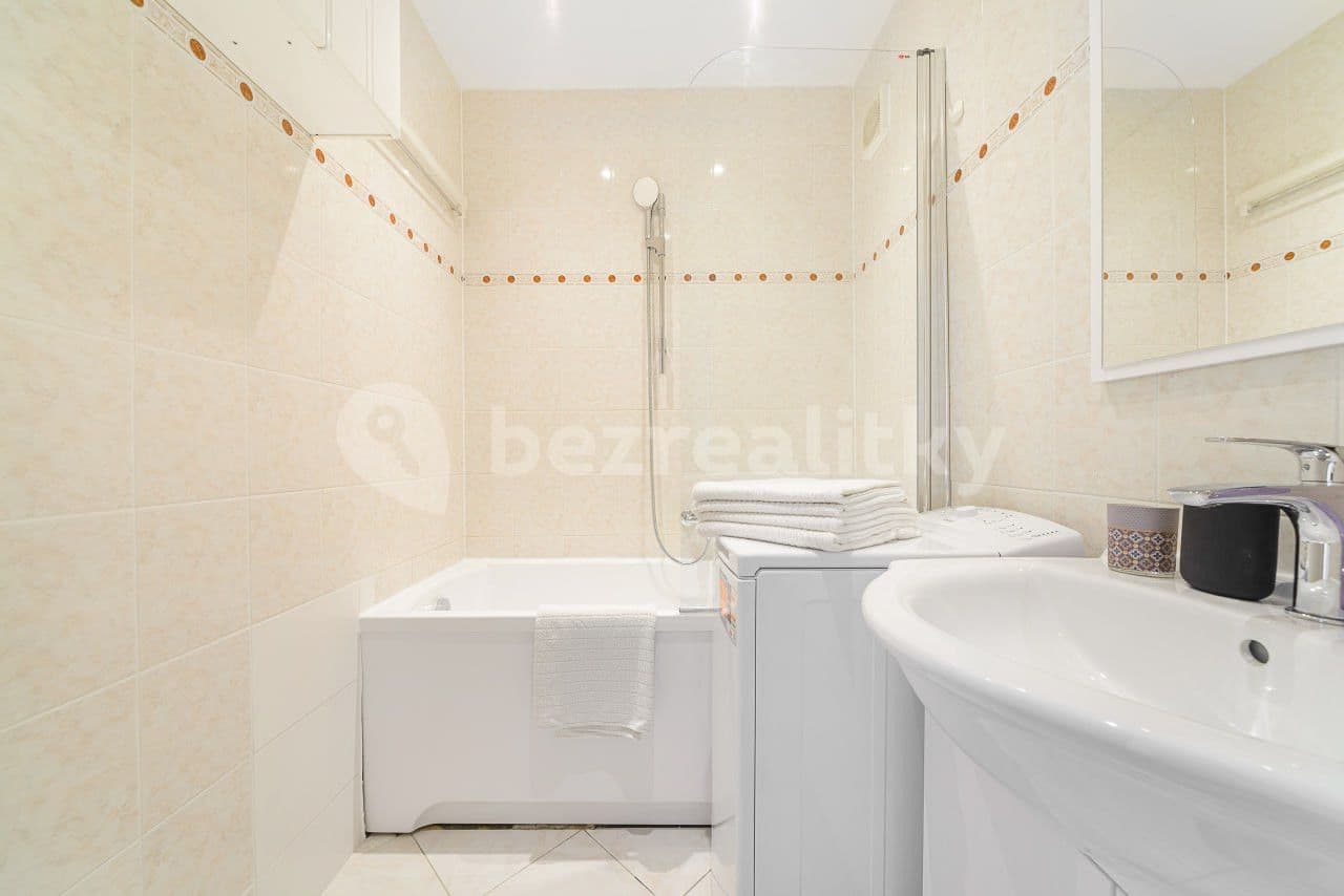 Pronájem bytu  100 m², Londýnská, Praha, Praha