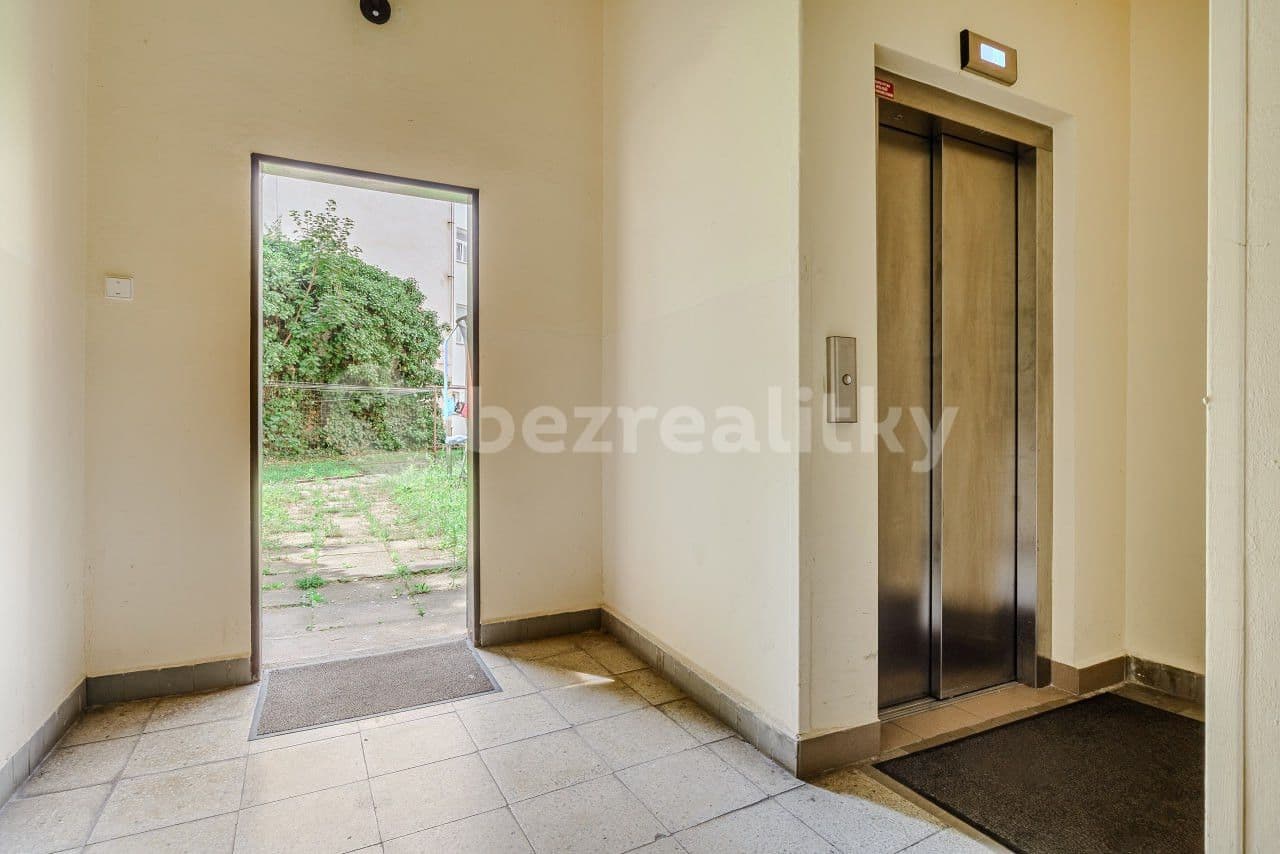 Pronájem bytu  100 m², Londýnská, Praha, Praha