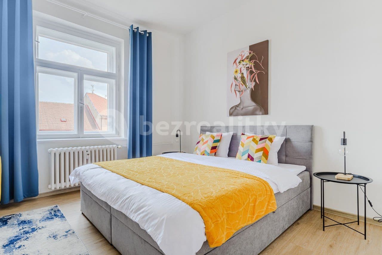 Pronájem bytu  100 m², Londýnská, Praha, Praha
