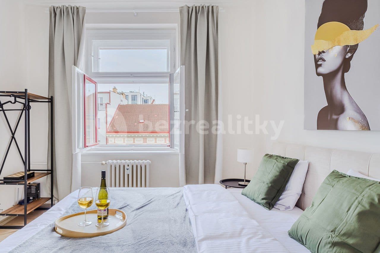 Pronájem bytu  100 m², Londýnská, Praha, Praha