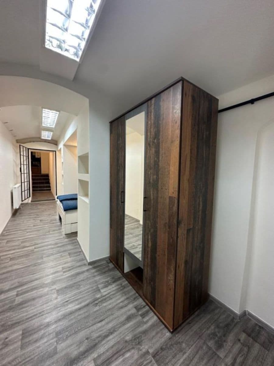 Pronájem bytu  57 m², Štefánikova, Brno, Jihomoravský kraj