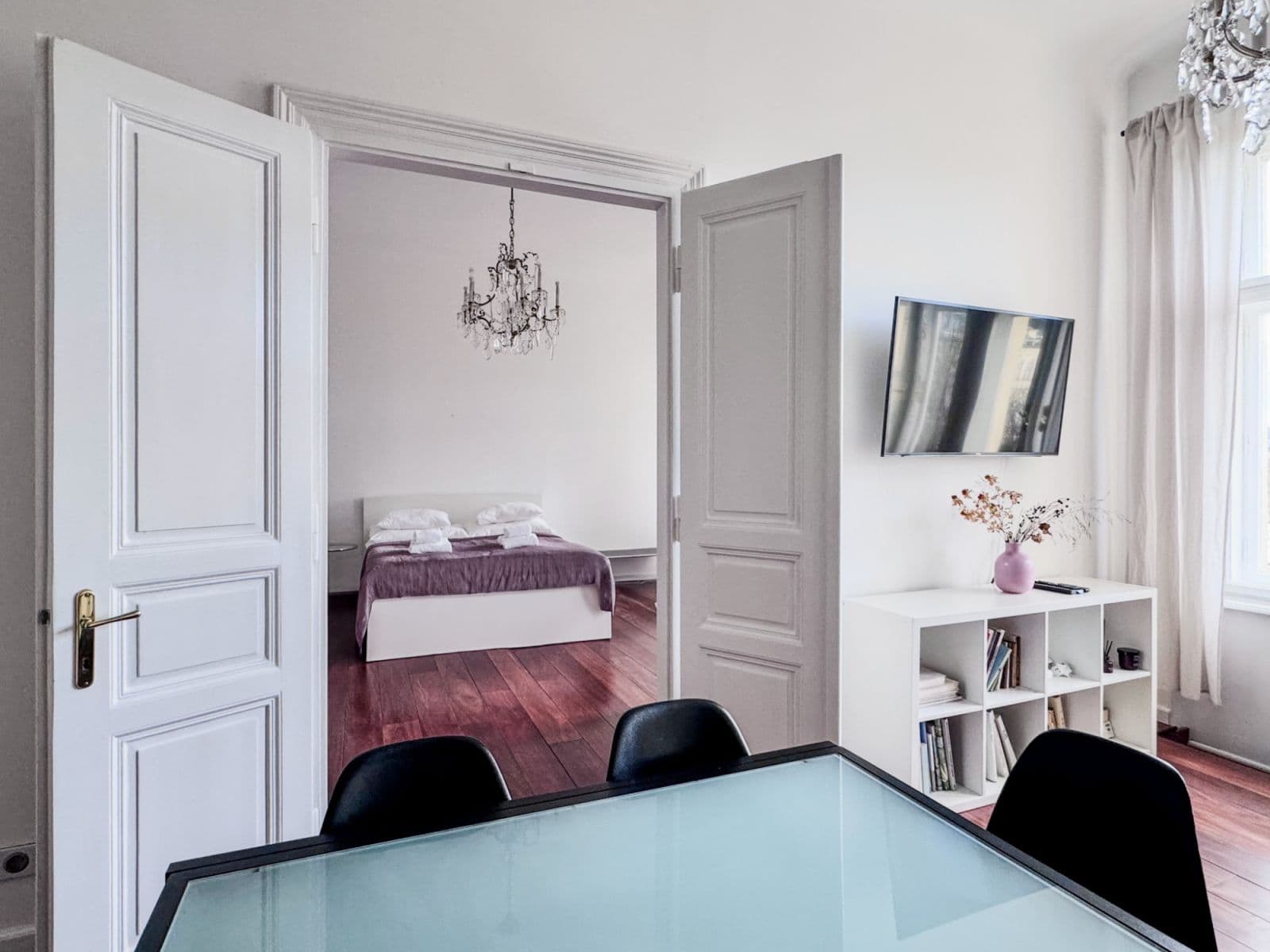 Pronájem bytu  80 m², Masarykovo nábřeží, Praha, Praha