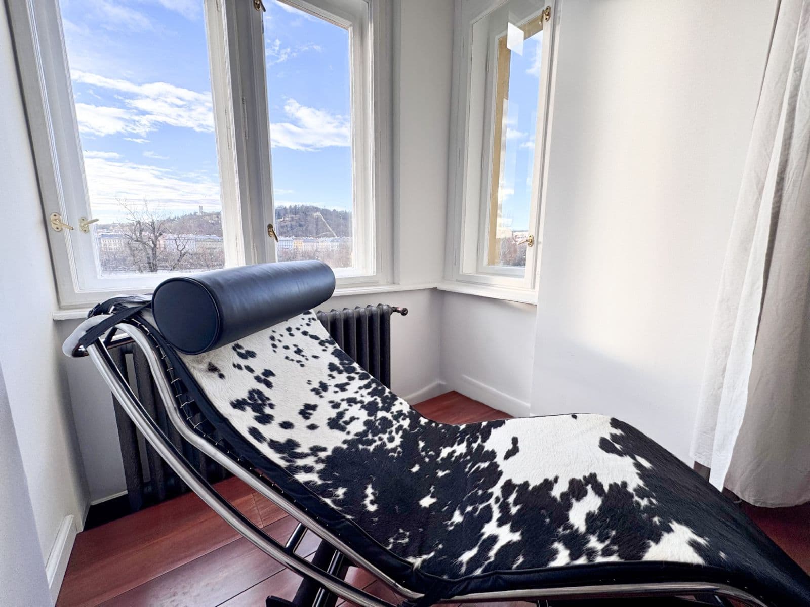 Pronájem bytu  80 m², Masarykovo nábřeží, Praha, Praha