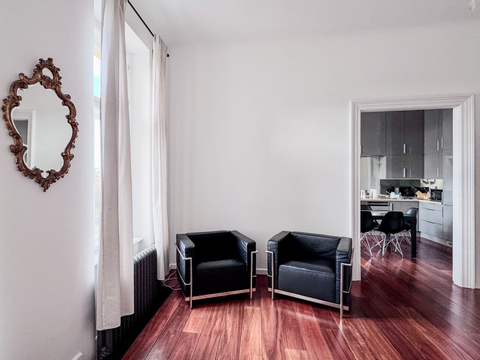 Pronájem bytu  80 m², Masarykovo nábřeží, Praha, Praha