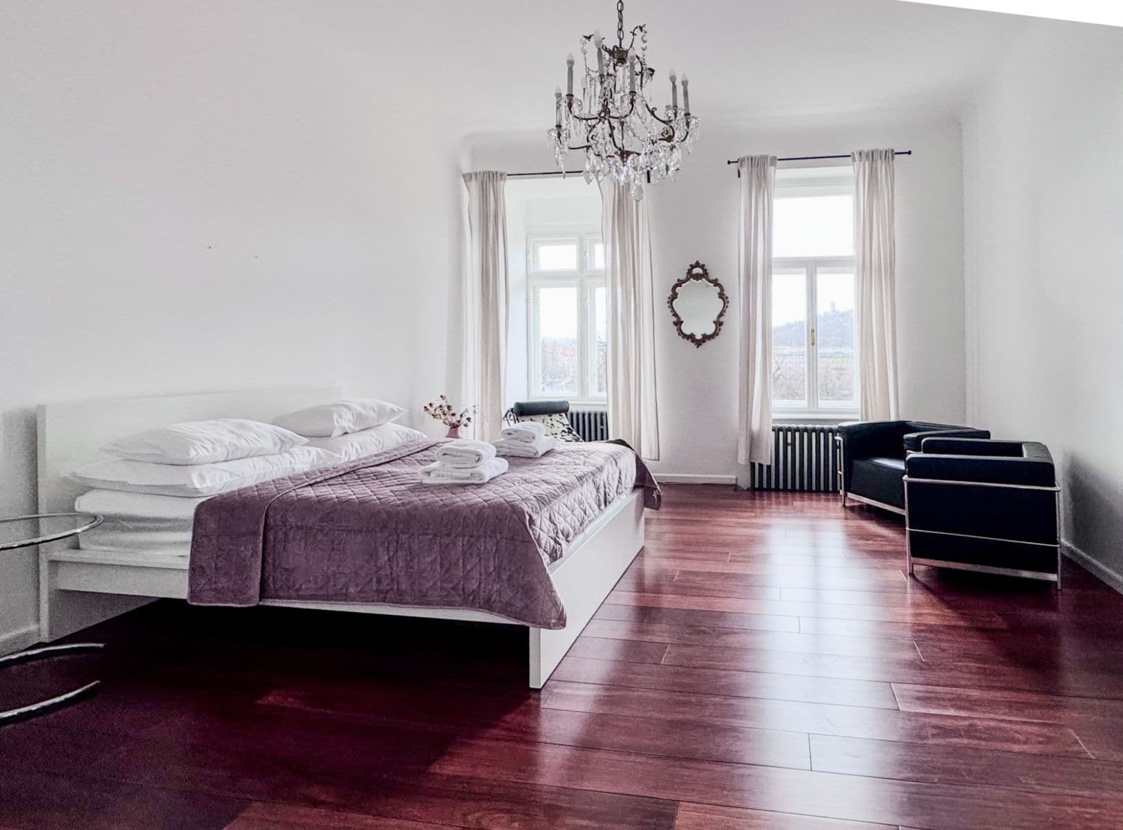 Pronájem bytu  80 m², Masarykovo nábřeží, Praha, Praha