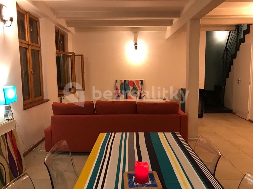 Pronájem bytu  125 m², Karlovo náměstí, Praha, Praha